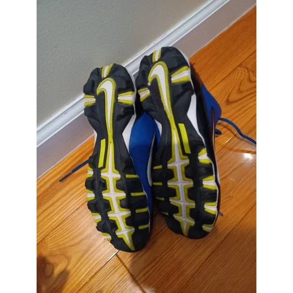 Nike Kids Fastflex Cleats Size 5Y - Picture 5 of 5